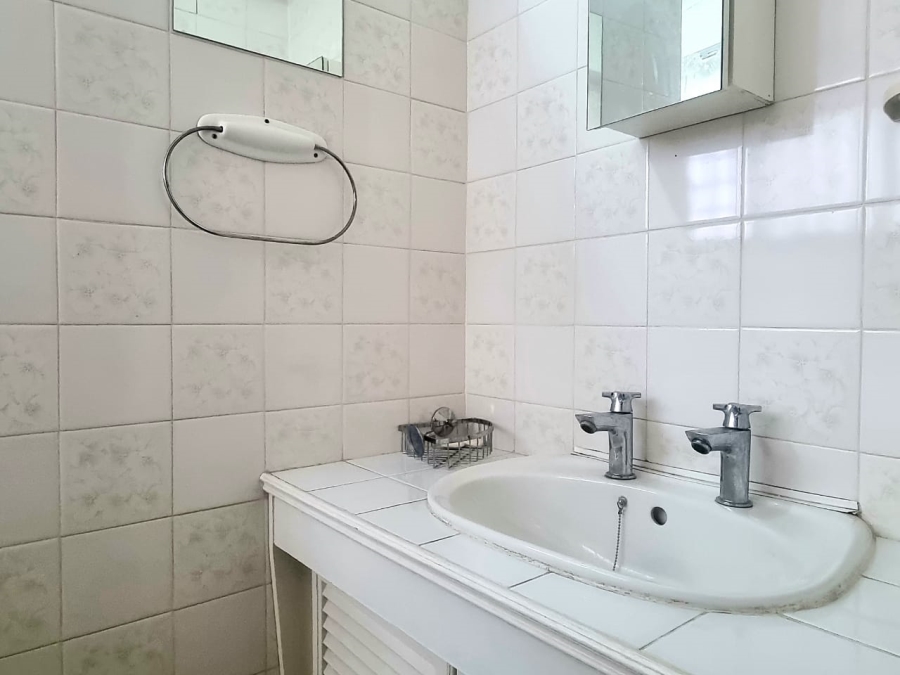 2 Bedroom Property for Sale in Memorial Road Area Northern Cape